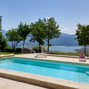 https://ferme-para-lou.fr-provencehotel.com